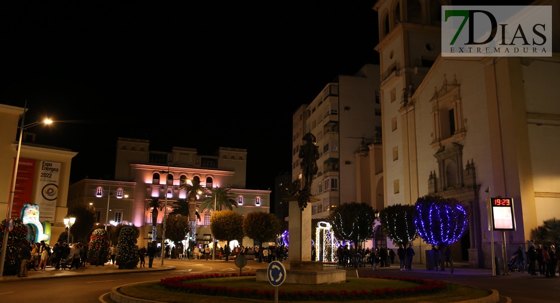 REPOR: Badajoz ilumina su navidad