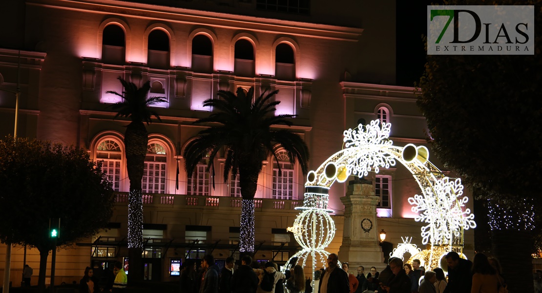 REPOR: Badajoz ilumina su navidad