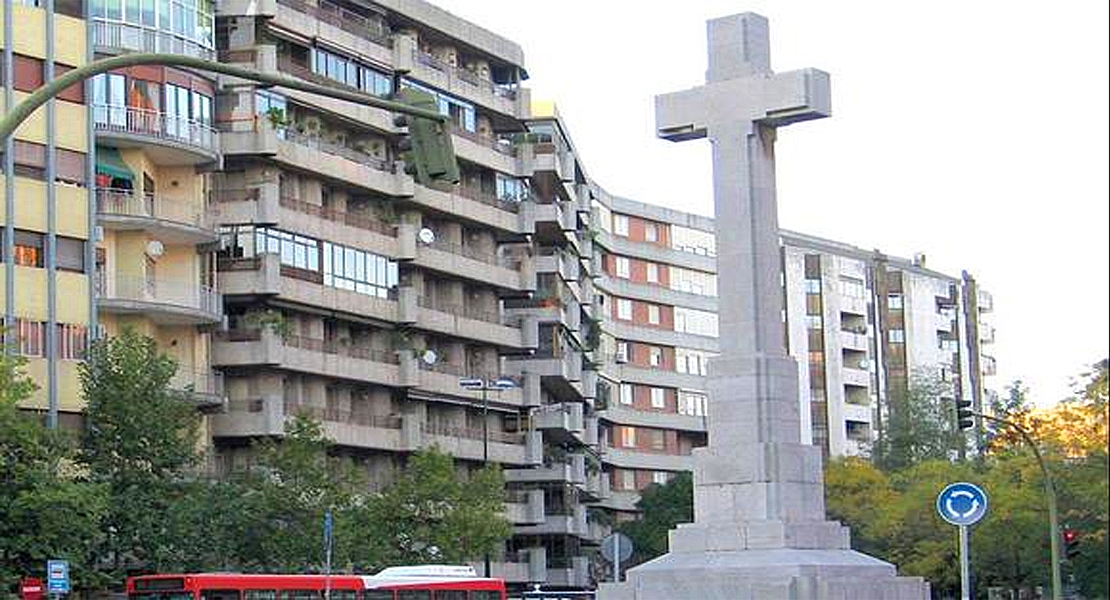 Vuelven a pedir a Salaya que retire la Cruz de los Caídos de Cáceres