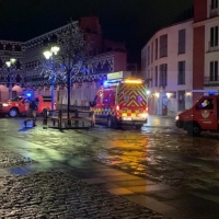 Se derrumba parte del interior de un edificio del Casco Antiguo de Badajoz