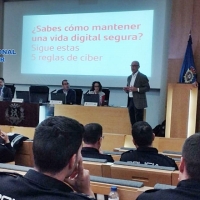 Qué hacer para luchar contra la Cibercriminalidad: la Policía Nacional da pautas en Badajoz