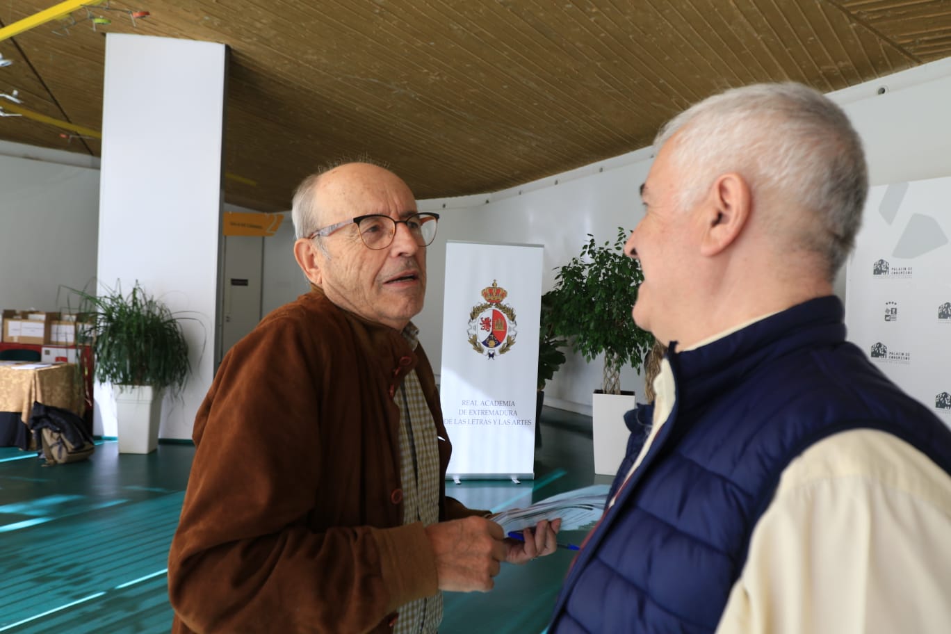 Presentación en Villanueva de la Serena del facsímil de Antonio de Nebrija