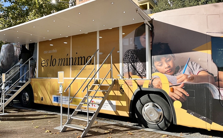 El autobús informativo del Ingreso Mínimo Vital llega a Badajoz