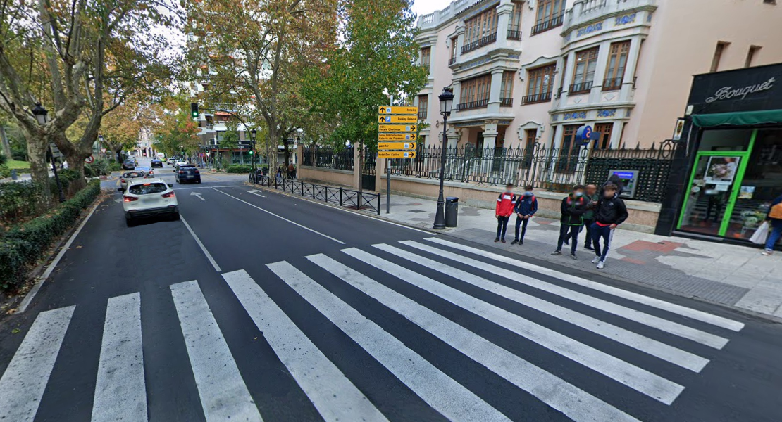 En marcha una campaña de seguridad vial dirigida a conductores y peatones en Cáceres En marcha una campaña de seguridad vial dirigida a conductores y peatones en Cáceres