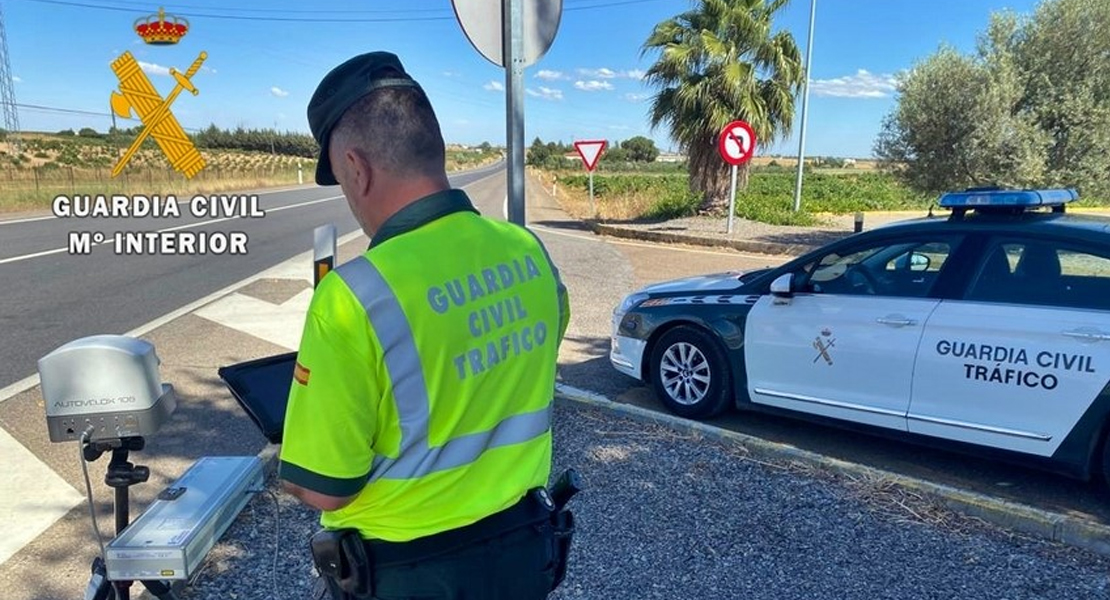 Investigan a un conductor que iba a 222 km/h por la A-5 a su paso por la provincia de Badajoz