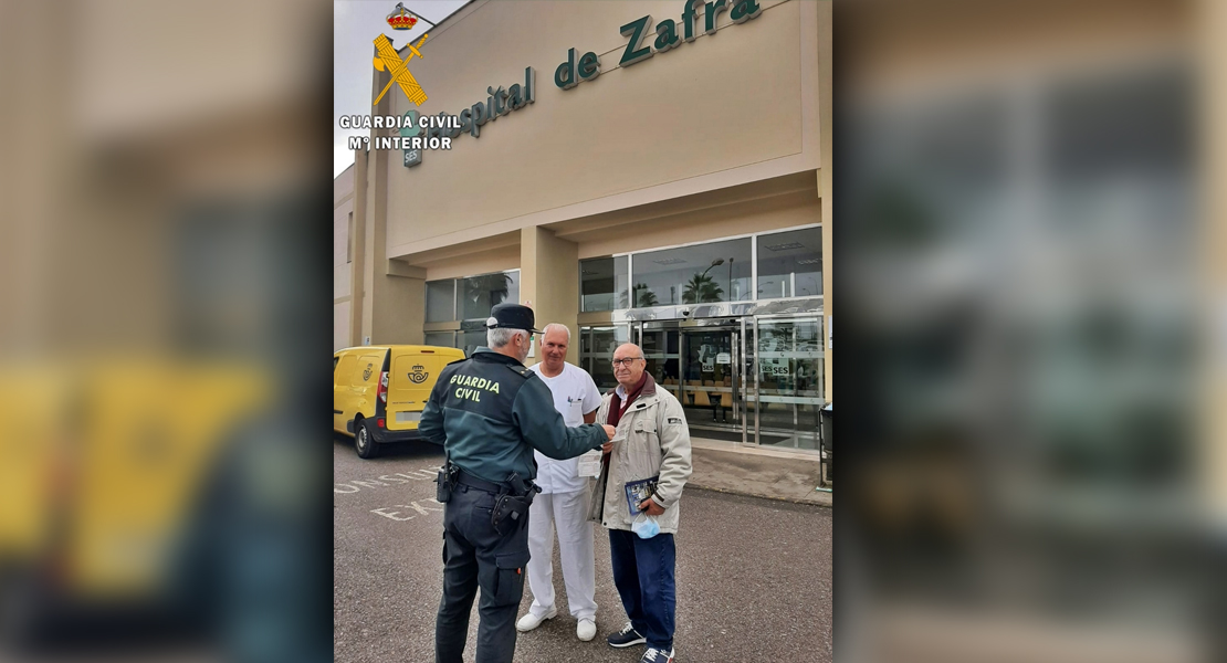 Una persona deja los décimos perdidos en el Hospital de Zafra