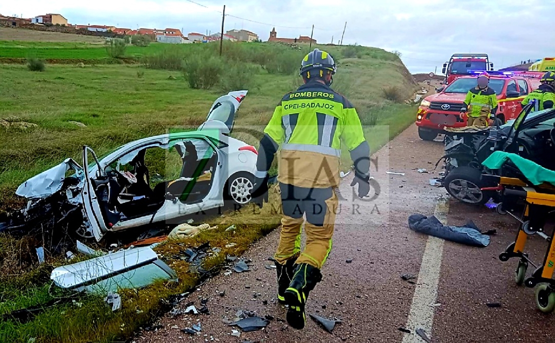 Varios heridos en una grave colisión en la EX -346