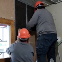 La Junta invertirá 556.000 € en rehabilitar 18 viviendas sociales de Cáceres