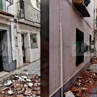 Se derrumba parte de una fachada del Casco Antiguo de Badajoz