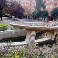Quejas por la dejadez municipal con la plaza Diego de Badajoz
