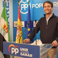 Según PP Vara deja en la estacada a los jóvenes extremeños