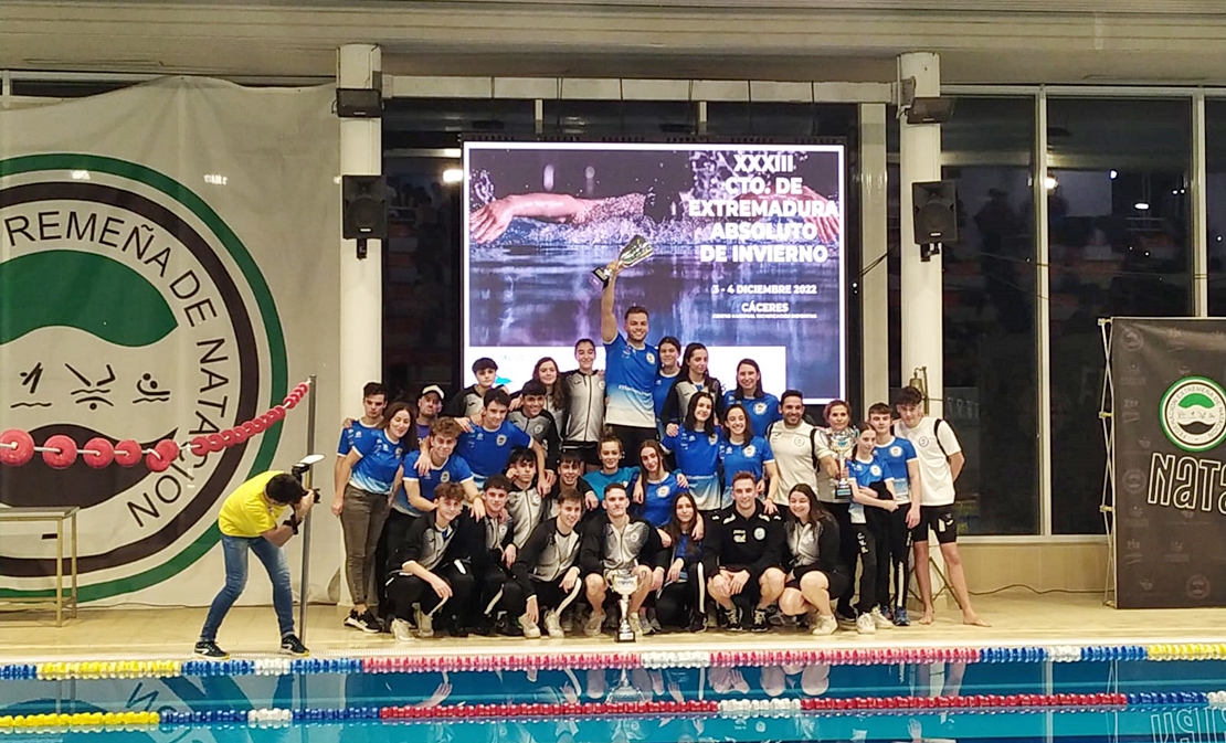 El club natación Badajoz, campeón de Extremadura absoluto