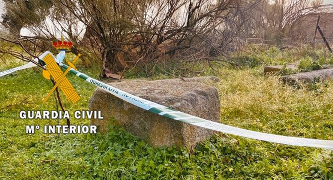 El GEDEX se traslada a una finca extremeña para desactivar una granada de la guerra civil