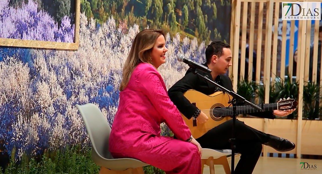 Esther Merino, la primera cantaora flamenca que representa a Extremadura en Fitur