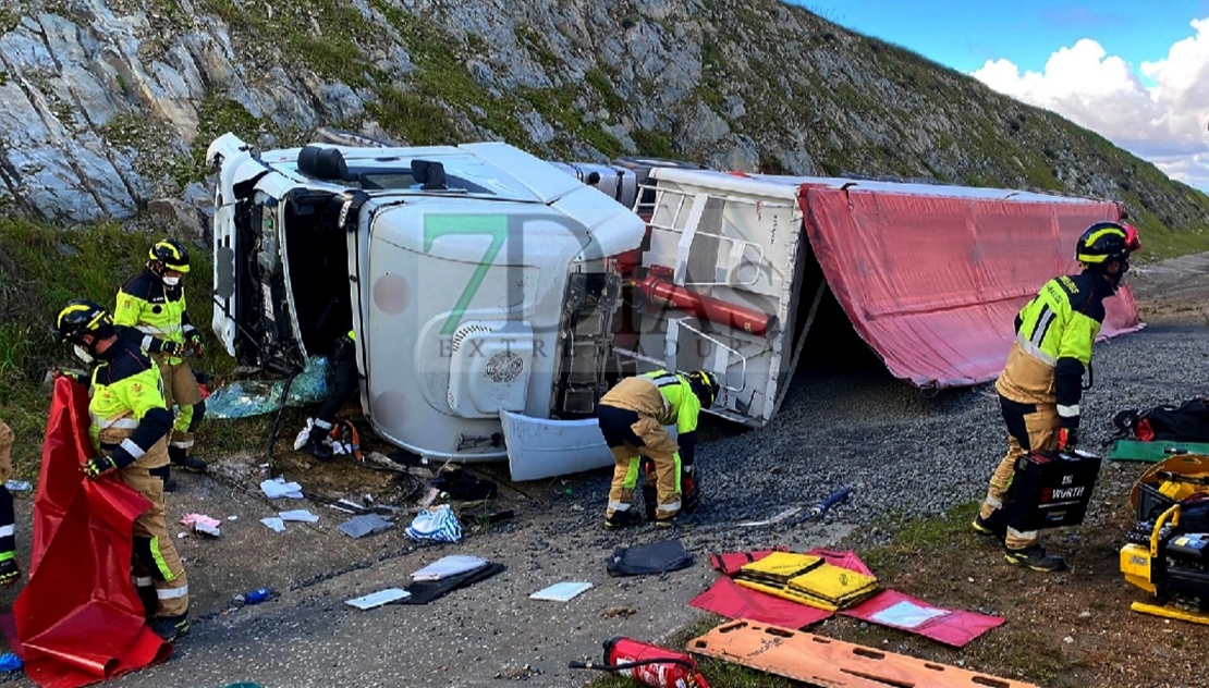 Bomberos del CPEI lo excarcelan tras accidentarse en la A-66 (BA)