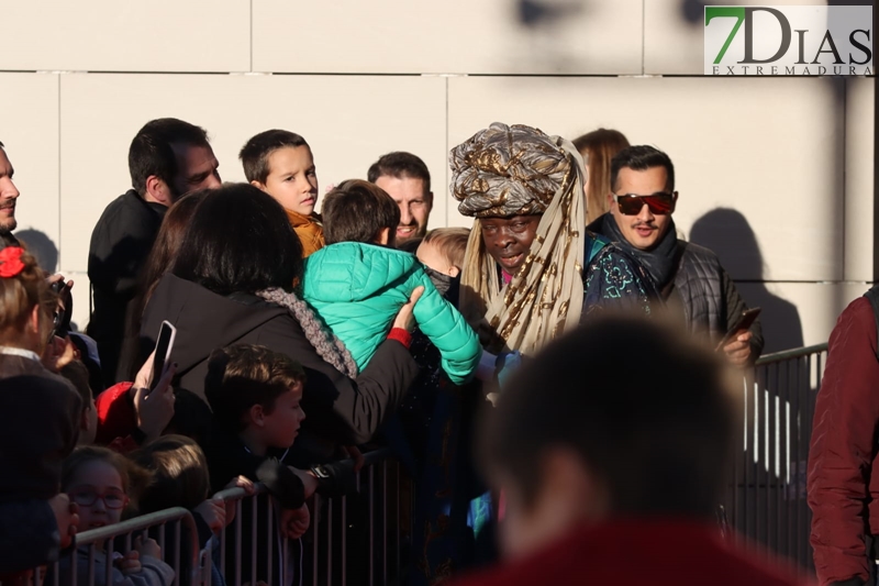 Los Reyes Magos de Oriente llenan de magia e ilusión las calles de Badajoz