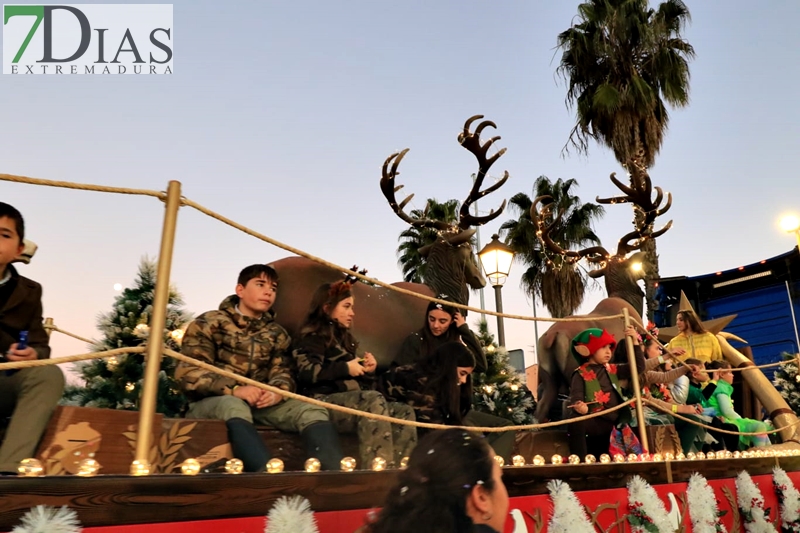 Los Reyes Magos de Oriente llenan de magia e ilusión las calles de Badajoz