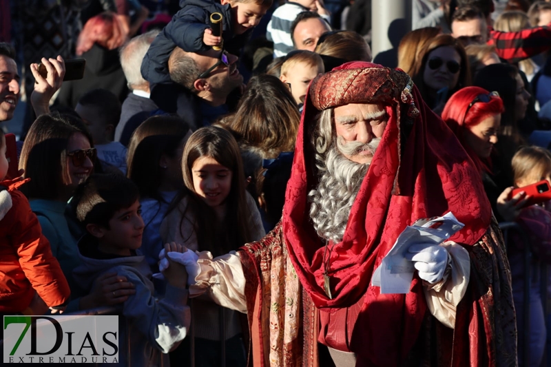 Los Reyes Magos de Oriente llenan de magia e ilusión las calles de Badajoz