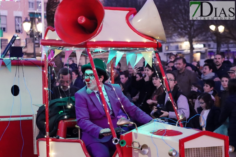 Los Reyes Magos de Oriente llenan de magia e ilusión las calles de Badajoz