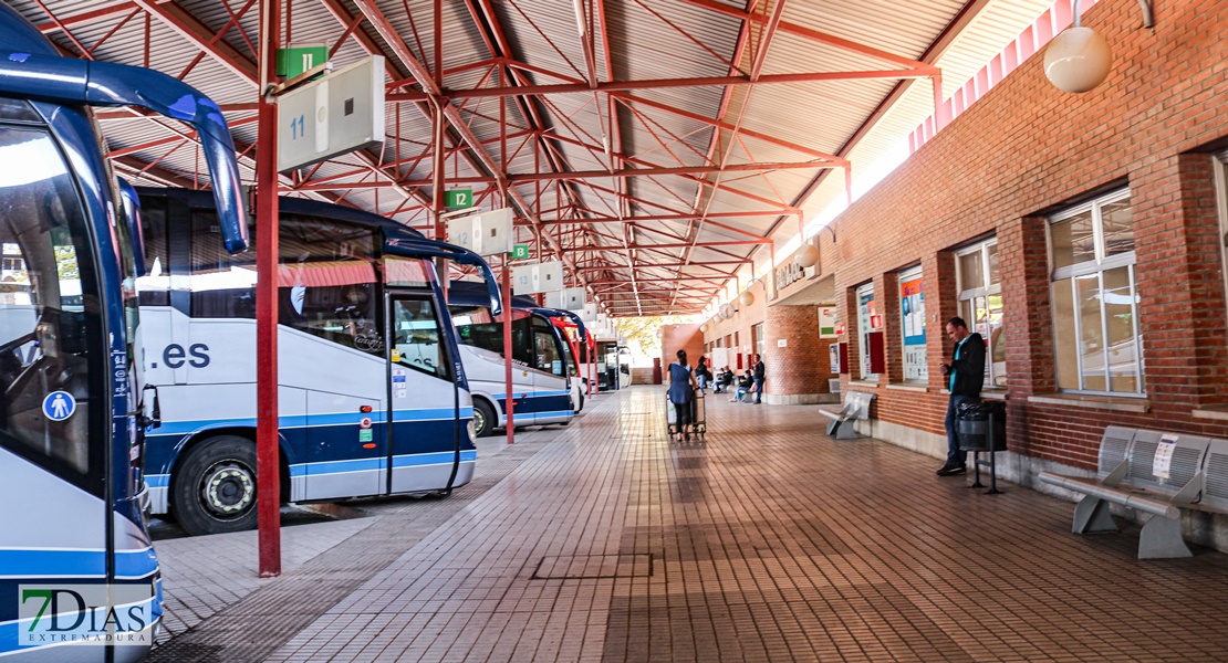Los extremeños podrán viajar gratis en el transporte público por la región