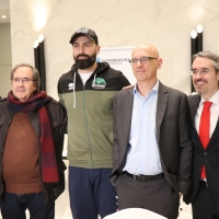 El Cáceres presenta a Kenny y Kostas con la única intención de volver a ganar