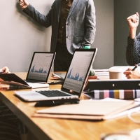 Profesionales tecnológicos más demandados en 2023