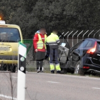 Se accidenta al perder el control de su vehículo en la EX-110