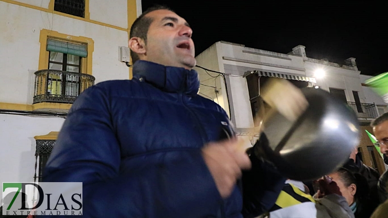 400 personas se manifiestan en Santa Marta contra el macrovertedero