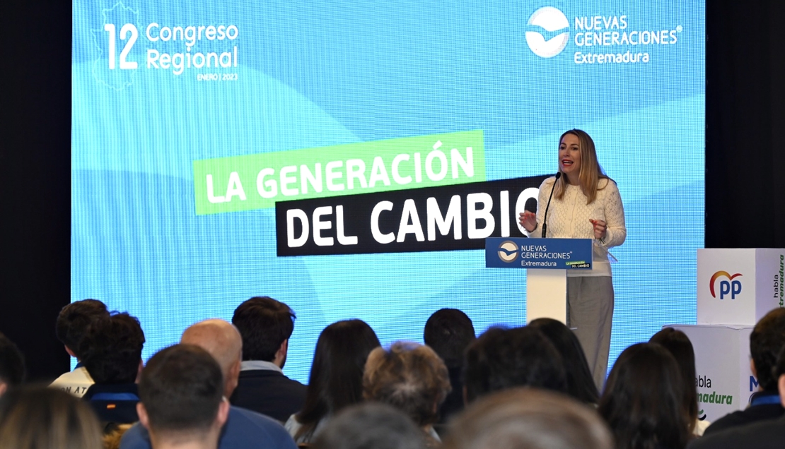 María Guardiola: “El cambio de Extremadura tiene que nacer de los jóvenes”