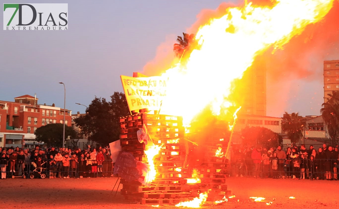 Imágenes de Las Candelas de la margen derecha de Badajoz