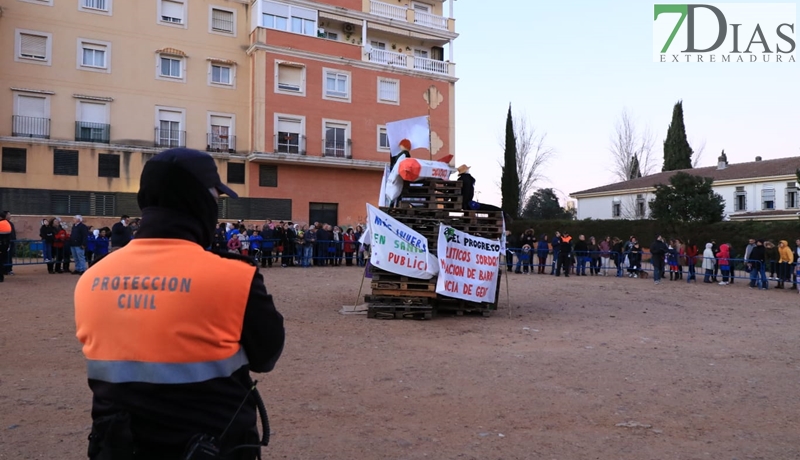 Imágenes de Las Candelas de la margen derecha de Badajoz