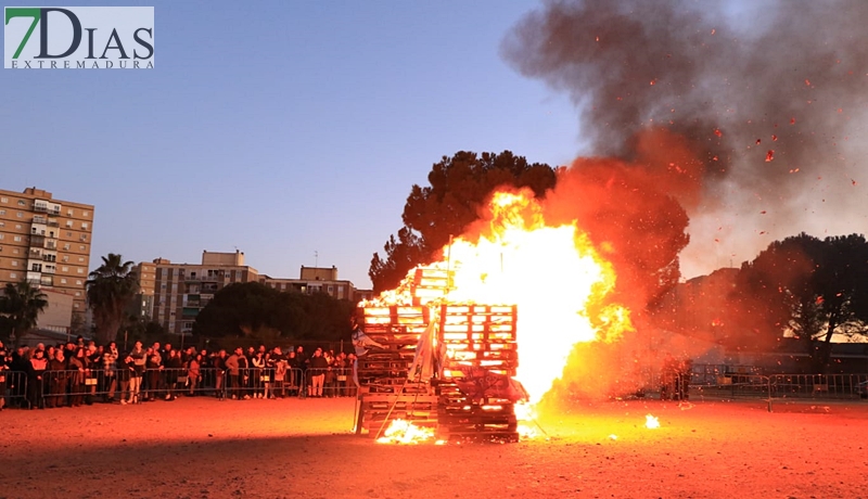 Imágenes de Las Candelas de la margen derecha de Badajoz