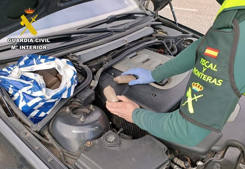 Una pareja extranjera intenta cruzar Extremadura con un cargamento de droga