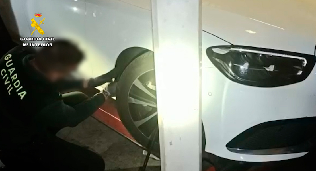 La Guardia Civil encuentra 7 kilos de cocaína escondidas en las ruedas de un coche