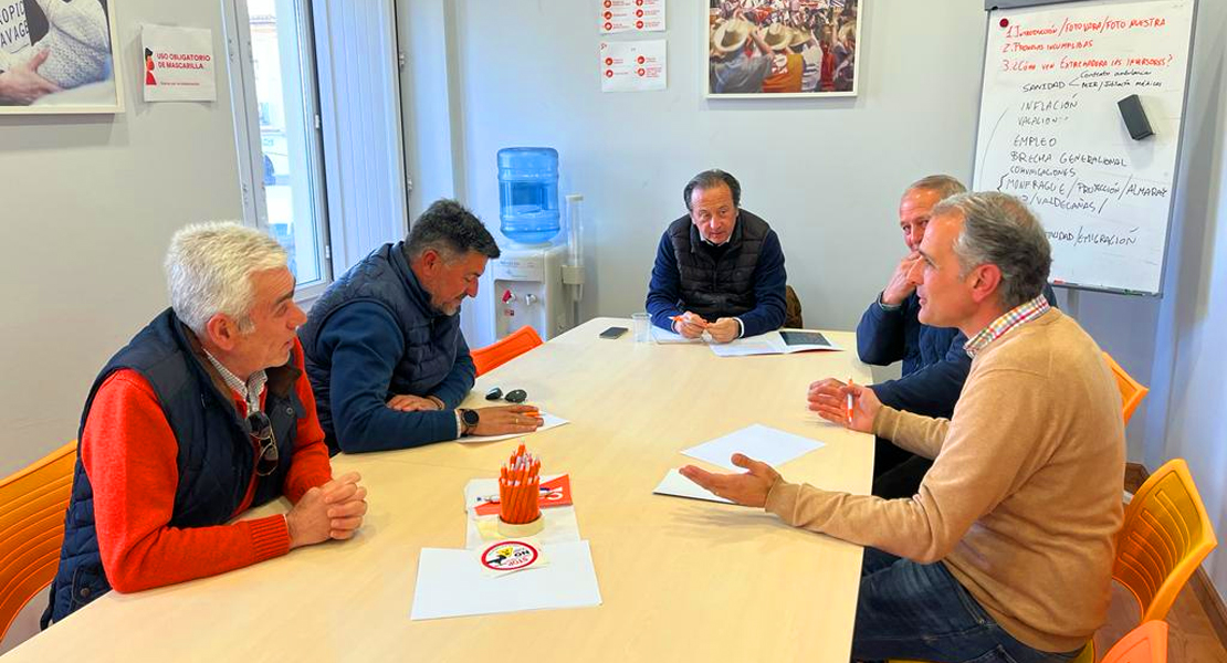 Baselga (Cs): "La Junta de Extremadura está dejando morir al campo"