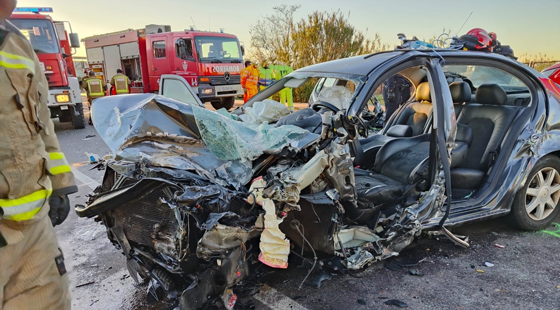 Accidente en Badajoz capital. “Es un milagro que se hayan salvado” Accidente en Badajoz capital. “Es un milagro que se hayan salvado”