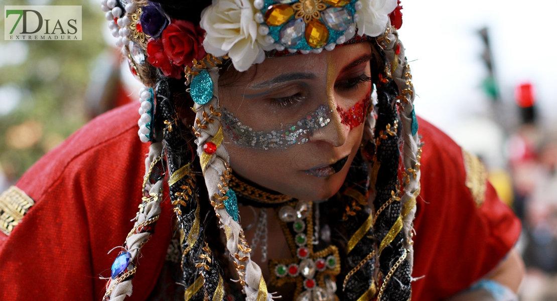 Disfruta de los mejores primeros planos del gran desfile del carnaval 2023