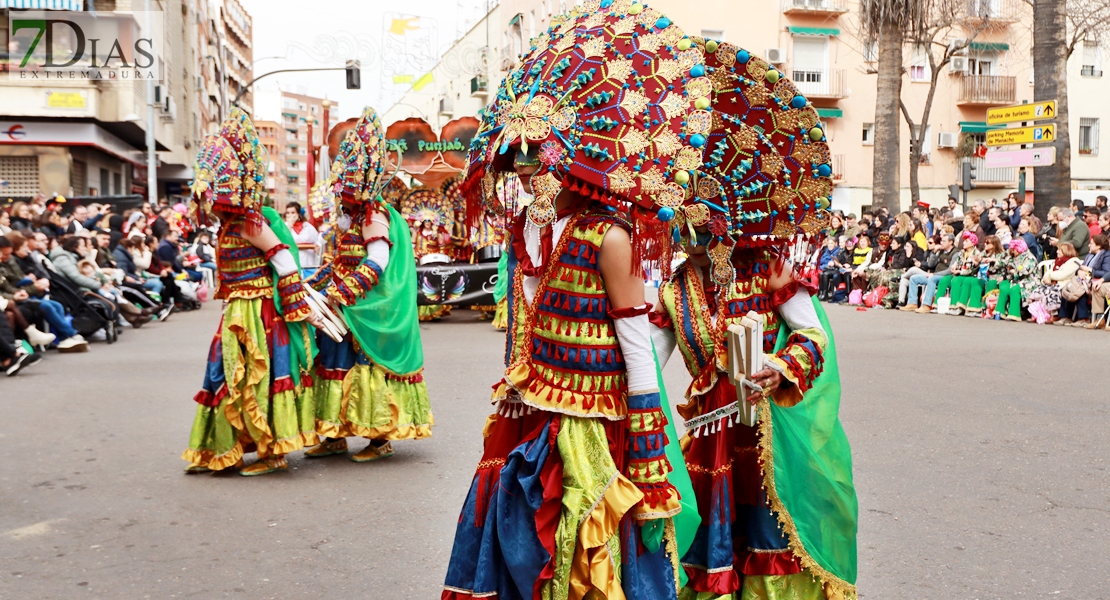 REPOR II: Mejores planos generales del desfile del Carnaval 2023