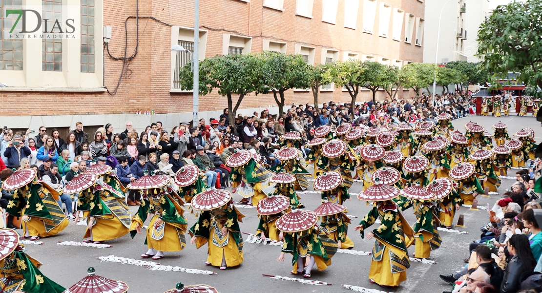 REPOR I: Mejores planos generales del desfile del Carnaval de Badajoz