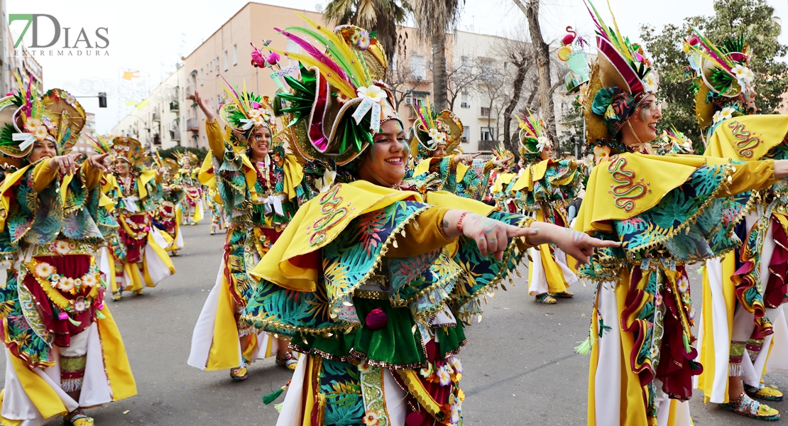 REPOR I: Mejores planos generales del desfile del Carnaval de Badajoz