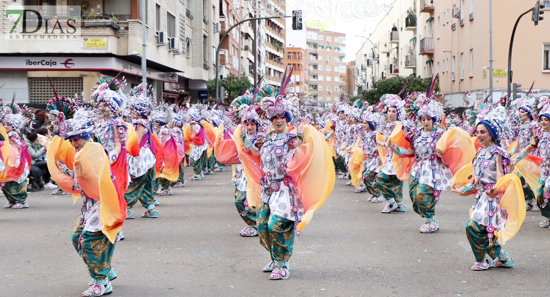 REPOR I: Mejores planos generales del desfile del Carnaval de Badajoz