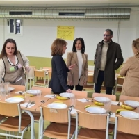Lamentan que PSOE y PP hayan rechazado extender el servicio de comedor escolar a la E.S.O