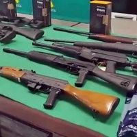 Desarticulan una trama especializada en la compraventa de armas