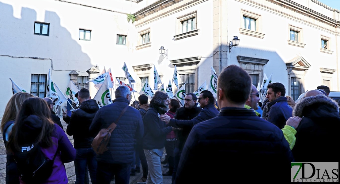 Manifestación de la Policía Local en Cáceres: “La conciliación es un derecho”