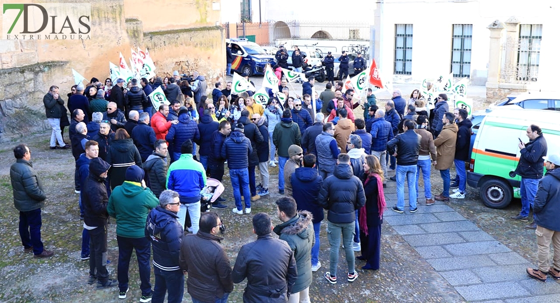 Manifestación de la Policía Local en Cáceres: “La conciliación es un derecho”