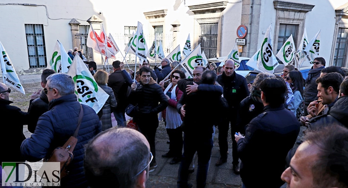 Manifestación de la Policía Local en Cáceres: “La conciliación es un derecho”