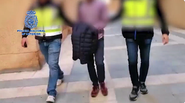 Detienen a un profesor de primaria por agredir sexualmente a dos alumnos Detienen a un profesor de primaria por agredir sexualmente a dos alumnos
