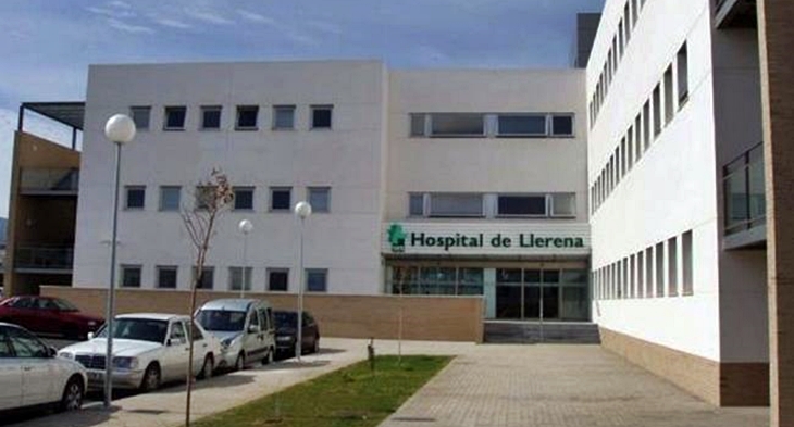 Trasladada hasta el Hospital tras ser atropellada en Azuaga