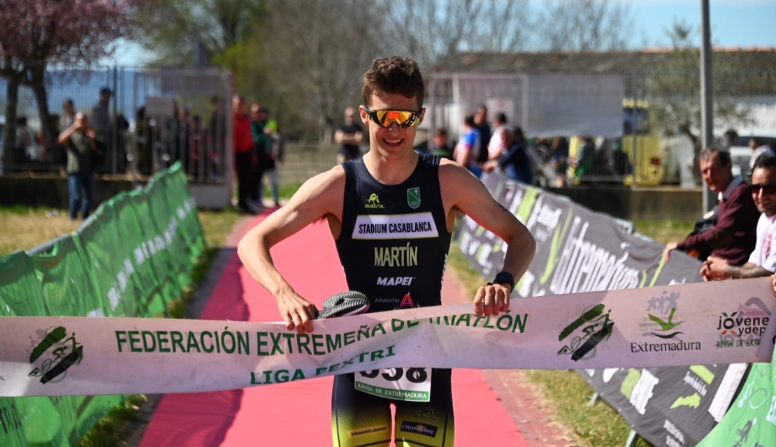 Pablo Bernad y Cristina Durán campeones de Extremadura de Duatlón