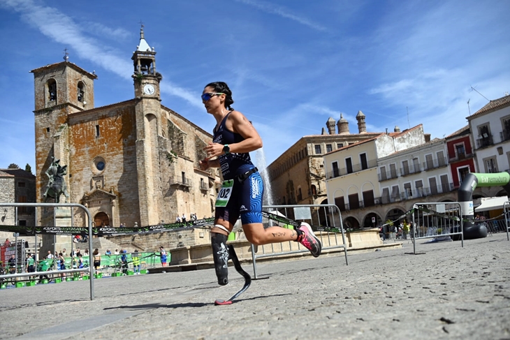 Trujillo es conquistada por los paratriatletas españoles